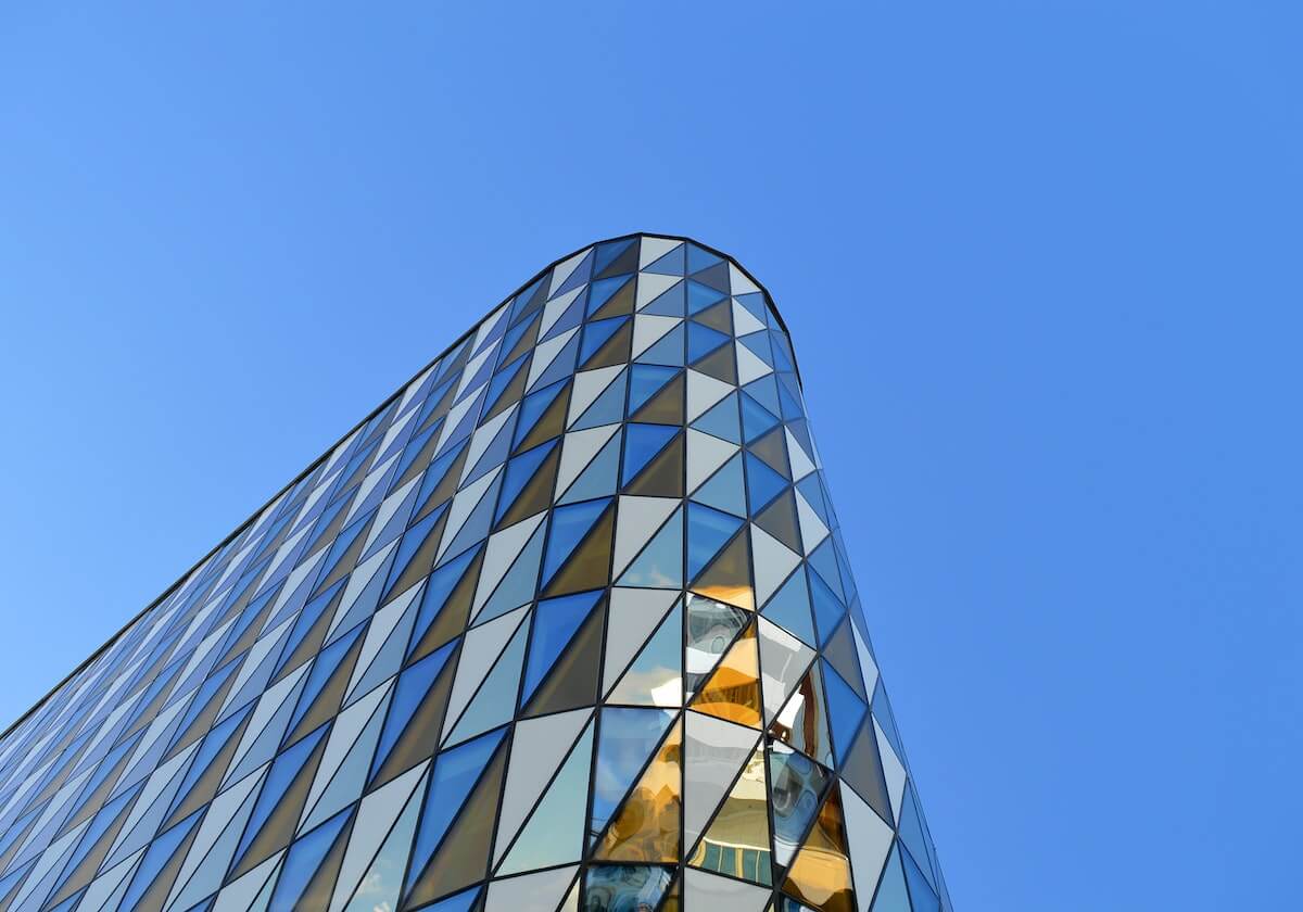 前裁判：热刺首球有身体接触但尺度算合理，帕利尼亚冲球不冲人