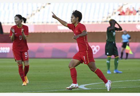 英雄联盟世界赛 赛程-独木难支！王霜完美四喜难换3分 孱弱防线拉后腿