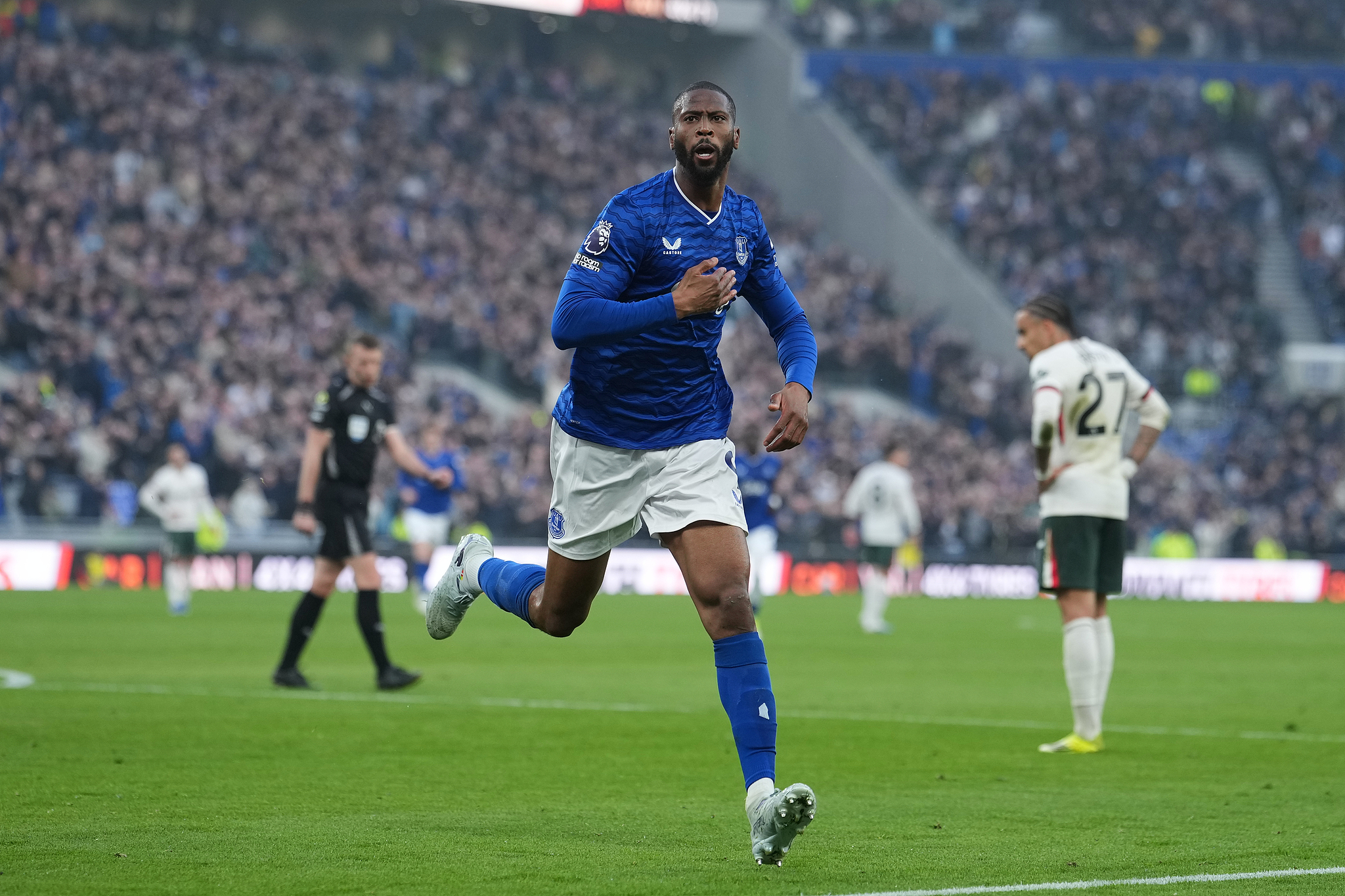 英雄联盟世界赛 赛程-英超：贝托2射1传 切尔西0-3埃弗顿各赛事4连败